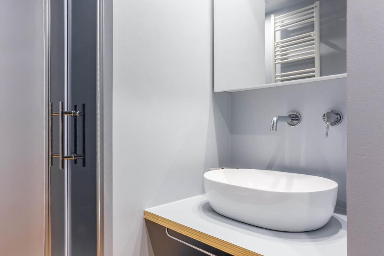 밀라노 Easylife - Accogliente E Moderno Bilocale In Zona Navigli 아파트 외부 사진